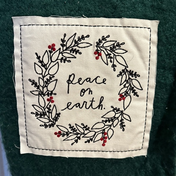 Rae Dunn “Peace on Earth” Faux Mohair Throw - Picture 5 of 9